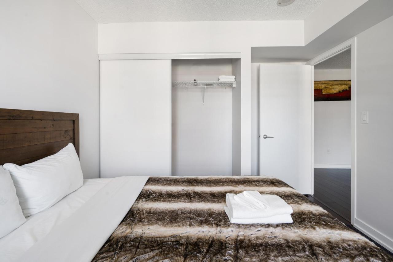 Family Oriented Downtown Toronto 2Bdrm Condo With Parking & Office Space Exterior foto